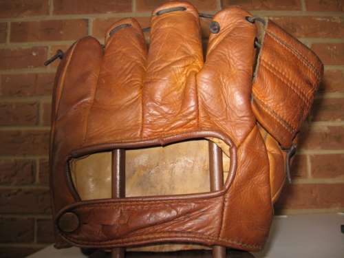 Al Dark Davega D285 Back